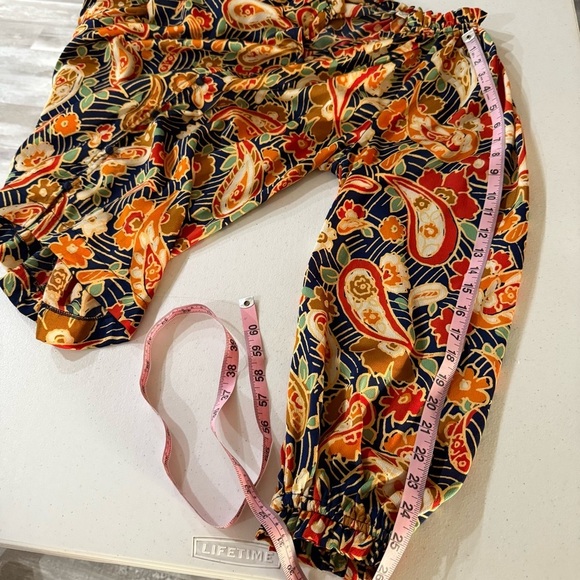 Umgee Paisley Blouse Ruffle Neck Long Sleeve Gold/Navy Satin-like Women’s Medium - Picture 6 of 11